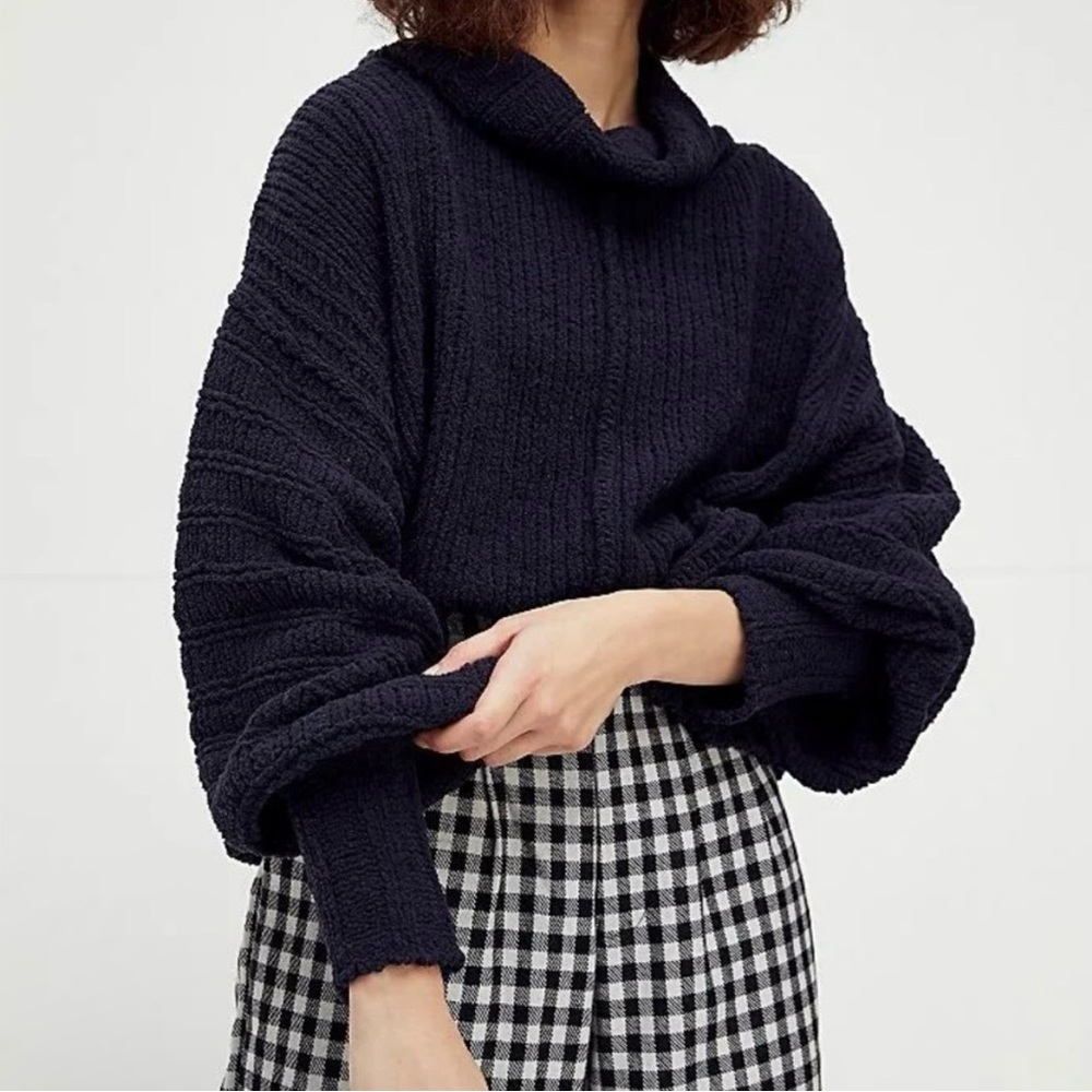 New FREE PEOPLE Be Yours Cowl Neck Black Sweater size Medium